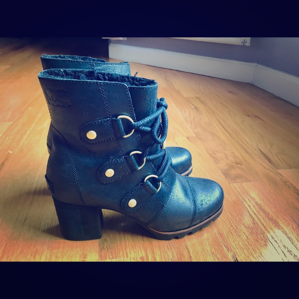 Sorel water proof limited editions boots